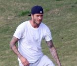 David Beckham et son fils Cruz sont partis jouer jouer au football à Los Angeles le 13 mai 2011
<p>&nbsp;</p>