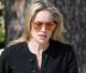 Sharon Stone, une maman au top lorsqu'elle partage un moment avec son fils Quinn au Coldwater Park à Beverly Hills à Los Angeles le 14 mai 2011