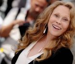  A 70 ans, l'actrice américaine Faye Dunaway est toujours aussi sublime. Cannes, 11 mai 2011 
 &nbsp; 