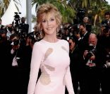  Jane Fonda était absolument radieuse dans sa robe Emilio Pucci le 12 mai dernier sur le tapis rouge de Cannes. 
 &nbsp; 