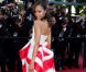 Zoe Saldana lors de la montée des marches du 16 mai 2011 à Cannes