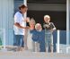 Gavin Rossdale et ses enfants Zuma et Kingston à l'hôtel Eden Roc, à Antibes, le 16 mai 2011.