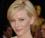 La ravissante blonde Cate Blanchett affiche un maquillage nude très élégant. Los angeles, 27 février 2011<br />