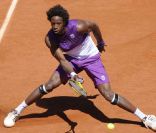 Gaël Monfils lors de la quatrième journée des internationaux de tennis de Roland Garros le 25 mai 2011