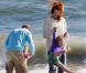 Marcia Cross en famille à la plage à Santa Monica le 30 mai 2011. Elle profite du soleil avec ses jumelles Savannah et Eden et son mari Tom Mahoney.