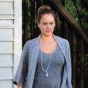Jessica Alba : Petite mine et look pas top, la grossesse l'épuise t-elle ?