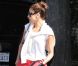 Eva Mendes dans les rues d'Hollywood avec son chien, le 3 juin 2011