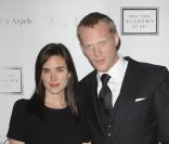 Jennifer Connelly et Paul Bettany en avril 2010.<br />