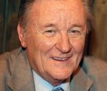 Albert Uderzo au salon du livre de Paris, le 22 mars 2007.