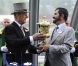 Royal Ascot, jour 2, mercredi 15 juin 2011. L'époux de la reine, Philip, duc d'Edimbourg, s'st fait un plaisir de remettre le prix de la course Prince de Galles. 