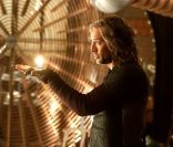 Nicolas Cage dans l'Apprenti Sorcier. N'est pas Harry Potter qui veut... 