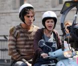 Sacha Baron Cohen et la ravissante Anna Faris lors du tournage de <em>The Dictator</em>, à Manhattan, le 27 juin 2011.