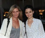 Sarah et Salomé Lelouch à l'inauguration du restaurant du Palais Garnier, à Paris, le 27 juin 2011.