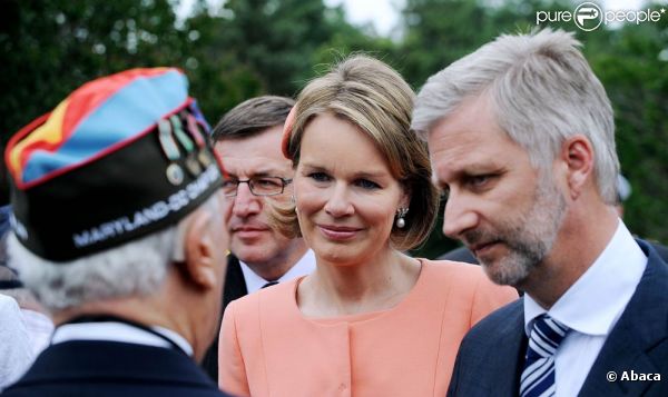 Le 26 juin 2011, la princesse Mathilde et le prince Philippe rencontraient des anciens combattants au cimetière national d'Arlington. 
 En juin 2011, avant de songer aux vacances, le prince Philippe et la princesse Mathilde de Belgique effectuaient une mission de rapprochement économique aux Etats-Unis.