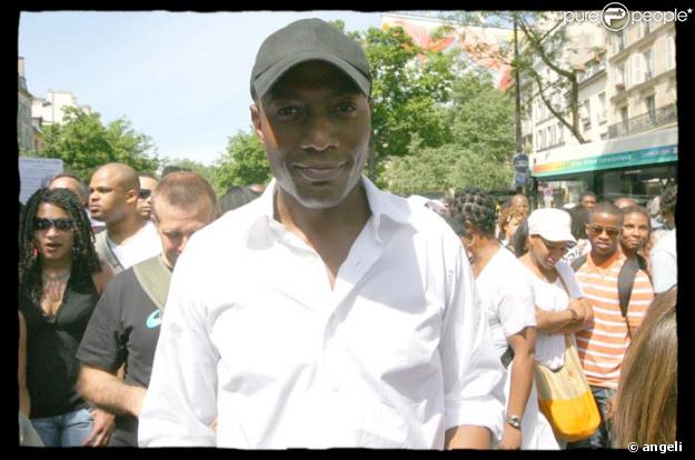 Harry Roselmack à la Marche de la LIberté, le 10 mai, à Paris