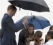 Le prince William et la duchesse Catherine de Cambridge arrivent à l'aéroport de Yellowknife dans la soirée du lundi 4 juillet 2011, au 5e jour de leur Royal Tour au Canada. Deux enfants, Marco Paol Esteba et Amelie Wood, les attendaient avec des fleurs. 
