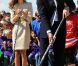  Partie de street hockey au Somba K'e Civic Plaza de Yellowknife : en talons, Kate renonce, mais William s'éclate ! 
 Le prince William et la duchesse Catherine de Cambridge se sont rendus mardi 5 juillet 2011 dans la province des Territoires du Nord-Ouest, avant-dernière étape du programme officiel de leur Royal Tour au Canada. 