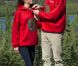 Faits "Rangers d'honneur", le prince Wiliam et la duchesse Catherine ont posé au lac Blachford avec le sweat-shirt officiel. 
 Le prince William et la duchesse Catherine de Cambridge se sont rendus mardi 5 juillet 2011 dans la province des Territoires du Nord-Ouest, avant-dernière étape du programme officiel de leur Royal Tour au Canada. 