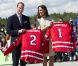 Le duc et la duchesse de Cambridge, au sixième jour de leur visite officielle au Canada, étaient le 5 juillet 2011 dans la province des Territoires du Nord-Ouest. De Yellowknife, ils ont décollé pour le lac Blachford, où ils ont pu s'immiscer dans la vie tribale des Aborigènes puis savourer quelques heures d'intimité sur Eagle Island. 