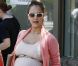 Jessica Alba dévoile son look parfait pour une promenade complice avec sa petite Honor dans les rues de Los Angeles. Le 8 Juillet 2011