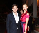 En Italie au festival du film d'Ischia, Karolina Kurkova était au centre des sollicitations le 10 juillet 