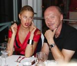 En Italie au festival du film d'Ischia, Karolina Kurkova et Paul Haggis ont mangé ensemble 
