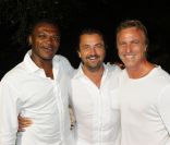 Marcel Dessailly, Henri Leconte et David Ginola à la soirée blanche, aux Moulins de Ramatuelle, le 10 juillet 2011.
