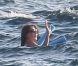 Carla Bruni-Sarkozy : La future maman a la frite, dans l'eau avec son Nicolas !