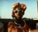 Beaux dimanches , le grand tube d'Amadou et Mariam, figure sur l'album Dimanche à Bamako , sorti en 2004.