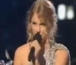 En 2009, Kanye West tient à dire que selon lui, Beyoncé méritait plus que Taylor Swift le prix du meilleur clip.
