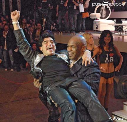 Le légendaire numéro 10 de la sélection Argentine, Diego Maradona, et le mythique poids lourd Mike Tyson auront chacun leur film au festival de Cannes