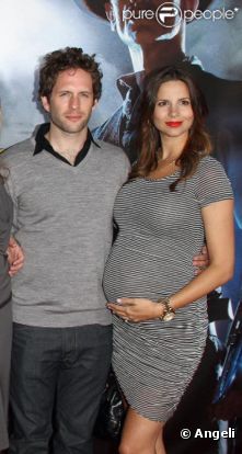 Glenn Howerton et sa femme Jill Latiano posent lors des Comic-Con de San Diego en juillet 2011 
