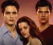 Twilight 4 : Robert Pattinson et Kristen Stewart, amants envoûtants, s'affichent