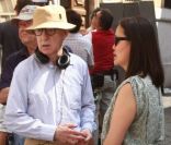 Woody Allen tourne le film <em>Bop Decameron</em> à Rome, le 29 juillet 2011. Son épouse n\'a pas hésité à lui rendre visite sur le tournage.