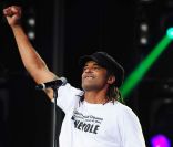 Yannick Noah au concert pour l\'égalité à l\'invitation de SOS Racisme, à Paris, le 14 juillet 2011.