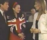 Céline Dion participe à un épisode d' Une nounou d'enfer  en 1997.