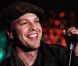Gavin DeGraw, Not Over You , premier extrait de l'album Sweeter à paraître en septembre 2011.
Le chanteur Gavin DeGraw, 34 ans, a été violemment agressé vers 4h30 du matin lundi 8 août 2011.