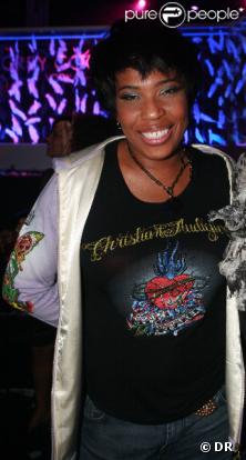 Macy Gray a bien profiter de la soirée au VIP Room... sauf qu'elle était attendue ailleurs !