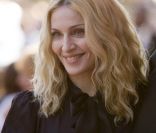 Madonna présentant son documentaire I am because we are dans le Michigan en 2008