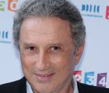  Michel Drucker a fait sa rentrée sur Europe 1 le 22 août 2011. 
 Ici en septembre 2010 à Paris 