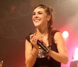 Zaz et ses étonnantes chaussures au Zelt FEstival le 20 août 2011