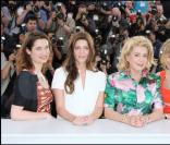 De g à d : Emmanuelle Devos, Chiara Mastroianni, Catherine Deneuve et Anne Consigny 