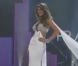 Laury Thilleman lors de son passage en robe, au concours Miss Univers 2011, le 12 septembre.