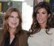 Elisabetta Canalis révèle sa campagne anti-fourrure pour PETA sur Rodeo Drive à Los Angeles, le 13 septembre 2011. Ici avec sa maman Bruna.