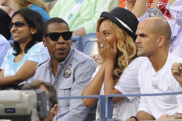 Jay-Z et Beyoncé lors de la finale de l'US Open, à New York, le 12 septembre 2011.