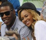 Jay-Z et Beyoncé lors de la finale de l'US Open, à New York, le 12 septembre 2011.