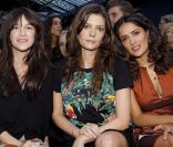 Charlotte Gainsbourg, Chiara Mastroianni et Salma Hayek  lors du défilé Balenciaga à Paris le 28 septembre 2011