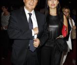  Eric Besson et sa femme Yasmine au concert spécial Arménie de Charles Aznavour. 
 Outre le président Nicolas Sarkozy, présent à l'Olympia avec son homologue arménien Serge Sarkissian, Charles Aznavour pouvait compter sur la présence de nombreuses personnalités pour sa soirée spéciale pour l'Arménie, mercredi 28 septembre 2011. 