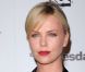 Alessandra Ambrosio et Charlize Theron : Des geeks ultra-sexy