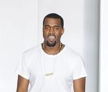  Kanye West lors de son premier défilé pour la saison Printemps-Été 2012 au lycée Henri IV à Paris le 1er octobre 2011 